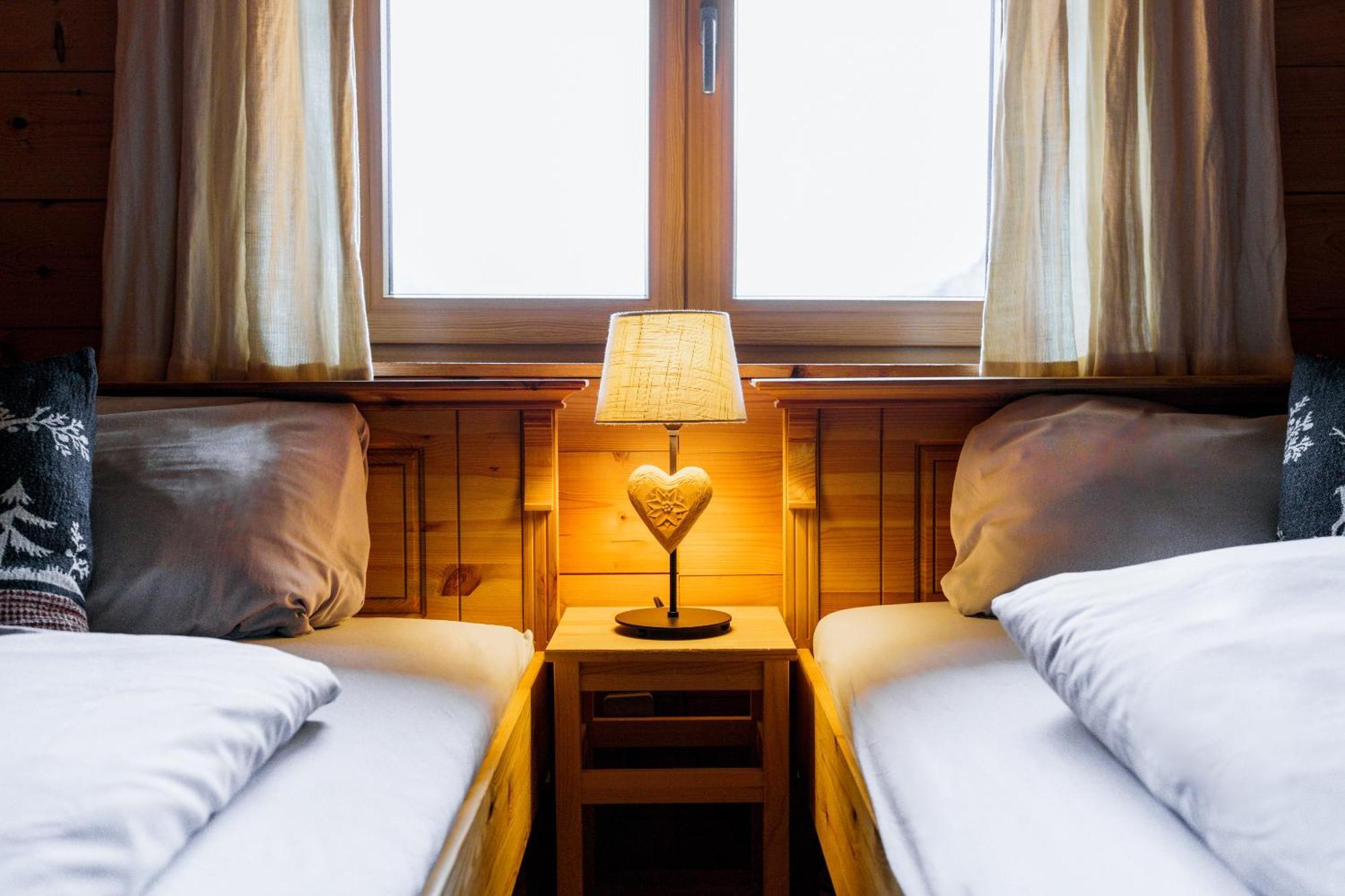 Ski-In & Ski-Out Out Chalet Maria With Amazing Mountain View マリア・アルム・アム・シュタイナーネン・メアー 部屋 写真